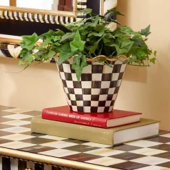 Courtly Check 8 Ceramic Garden Pot