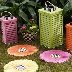 Courtly Check 8 Ceramic Garden Pot
