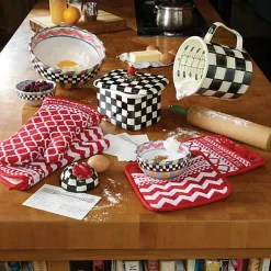 Courtly Check 7 Cup Measuring Cup