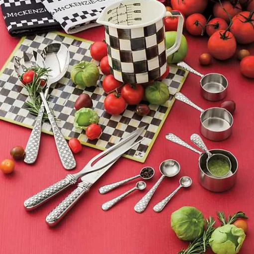 Courtly Check 7 Cup Measuring Cup
