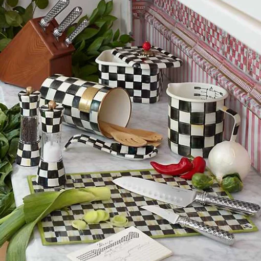 Courtly Check 7 Cup Measuring Cup
