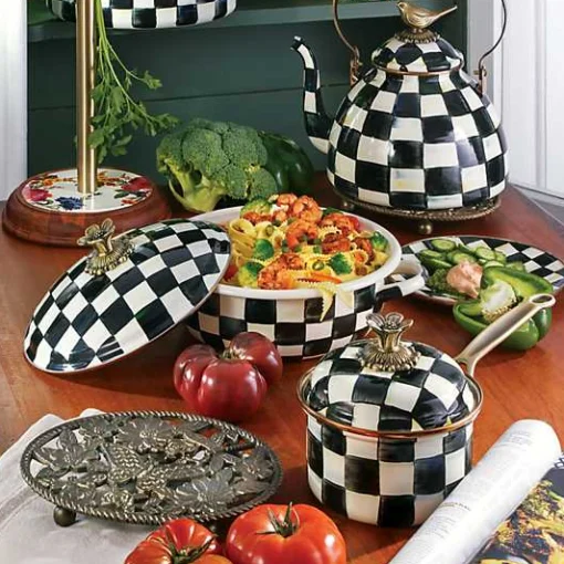 Courtly Check 1 Quart Saucepan