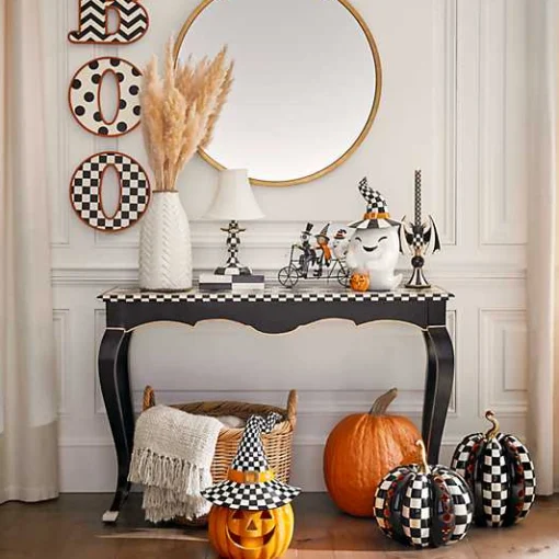 Courtly Check Candlestick Lamp