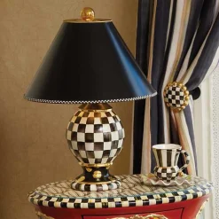 Courtly Check Ceramic Globe Lamp