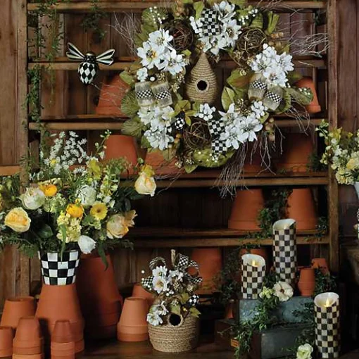 Courtly Check Flicker 7 Pillar Candle