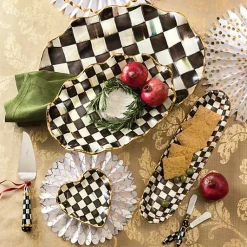 Courtly Check Fluted Heart Plate