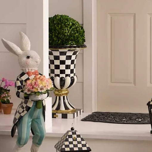 Courtly Check Pedestal Urn