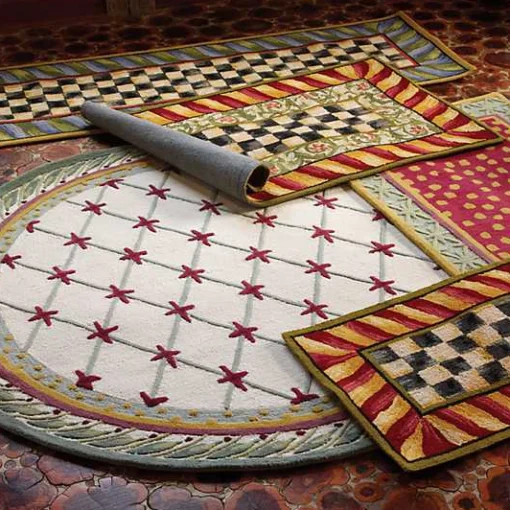 Courtly Check Red  Gold 2' x 3' Rug