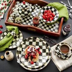 Courtly Check Teacup
