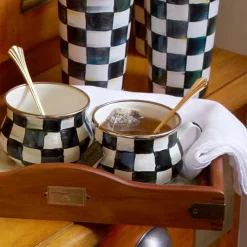 Courtly Check Teacup