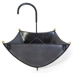 Courtly Check Umbrella Wall Planter