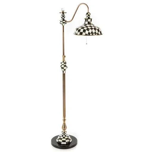 Courtly Farmhouse Floor Lamp