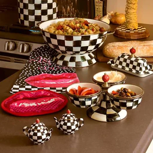 Courtly Teapot Salt  Pepper Set