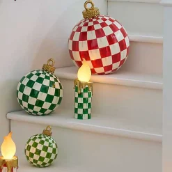 Cozy Christmas Illuminated Green Check Melting Candle