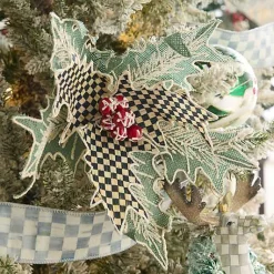 Farmhouse Holiday Holly Clip