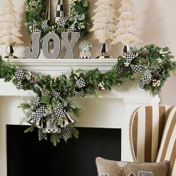 Farmhouse Holiday Illuminated Garland