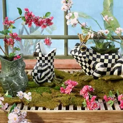 Fergal the Frog Planter