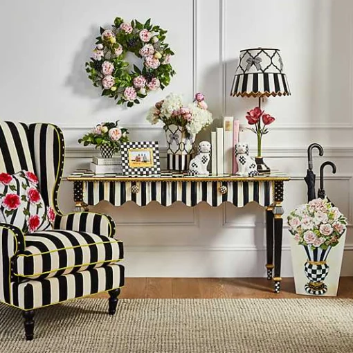 Flower Show Table Lamp