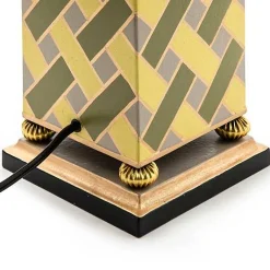 Lattice Table Lamp