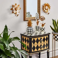 Marquee Pineapple