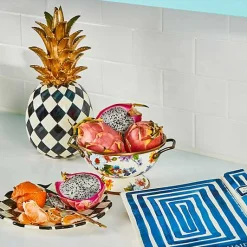 Marquee Pineapple