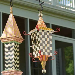 Pagoda Birdhouse