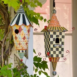 Pagoda Birdhouse