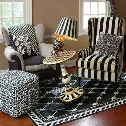 Quatrefoil Small Table Lamp