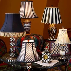 Quatrefoil Small Table Lamp