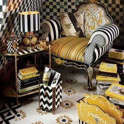 Queen Bee Lamp