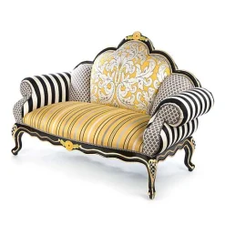 Queen Bee Loveseat