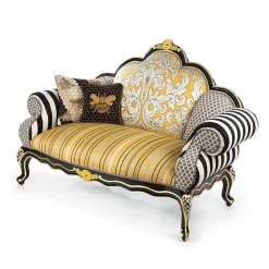 Queen Bee Loveseat