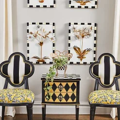 Queen Bee Plant Holder