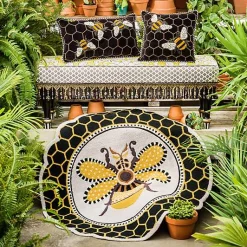 Queen Bee Rug 4' Round Rug