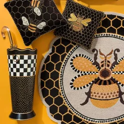 Queen Bee Rug 4' Round Rug