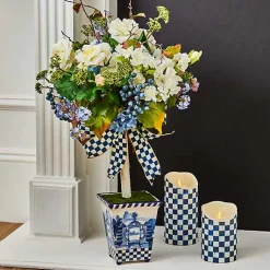 Royal Check Flicker 6 Pillar Candle