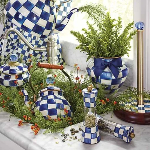Royal Check Squashed Pot