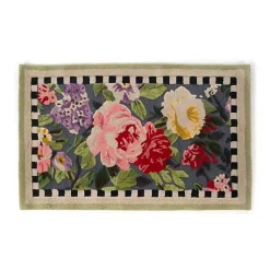 Tudor Rose 2'3 x 3'9 Rug