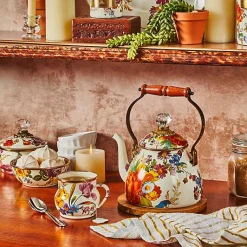 White Flower Market Squashed Pot