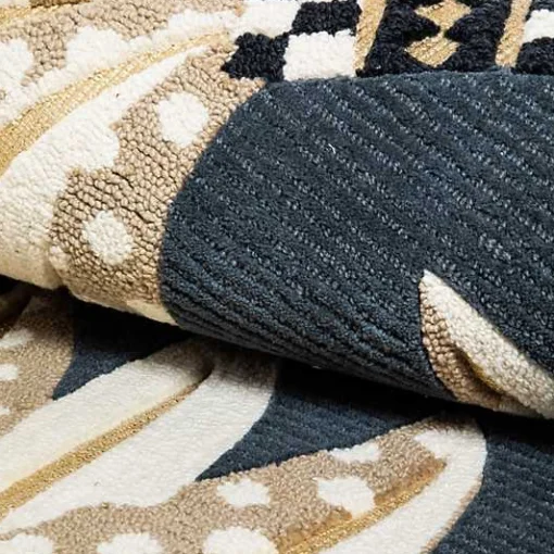 Wild Indoors 2'3 x 3'9 Rug